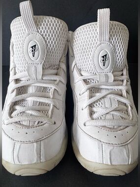 Nike Little Posite One (PS) White Youth Size 2Y Basketball Shoes HQ1960-100